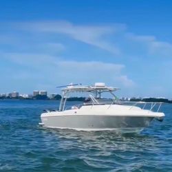 Intrepid 2000/33.9  Ft $135.000 K