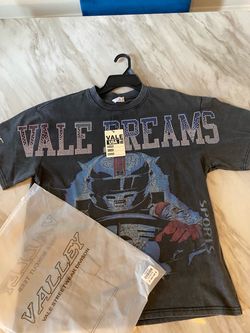 Vale tee size small