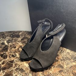 Women 7 1/2 - 8 High Class Shoes And Heels