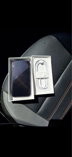 iPhone 16e