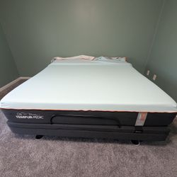 King Adjustable Tempurpedic Bed