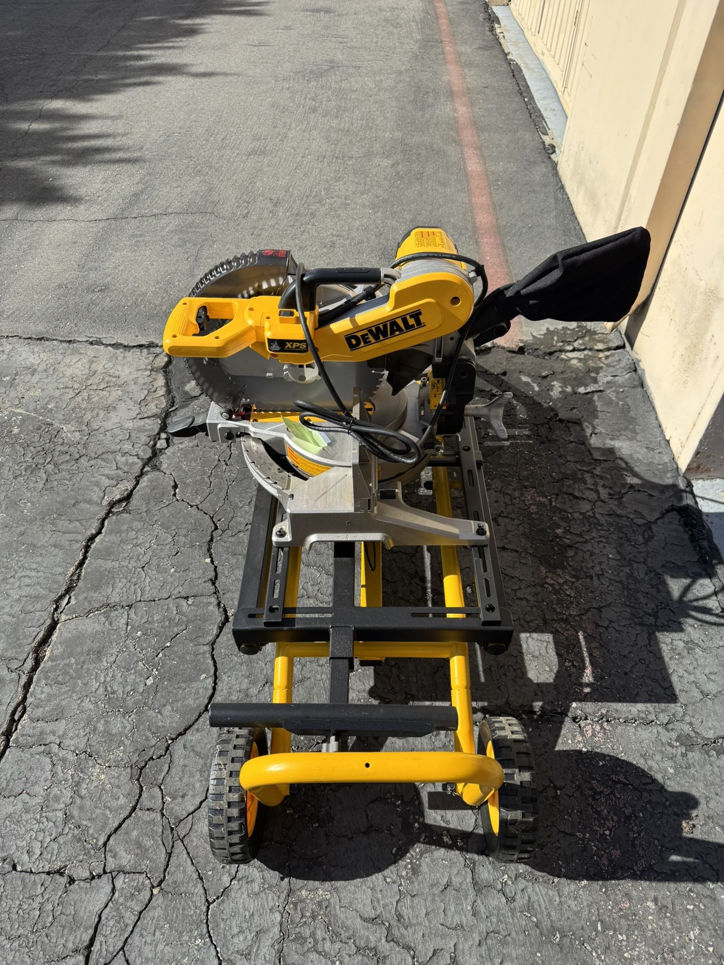 Dewalt Sliding Compound Miter Saw