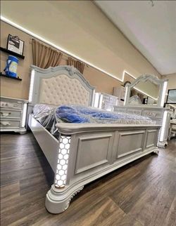 ⭐ Complete Bedroom Set – Special Offer