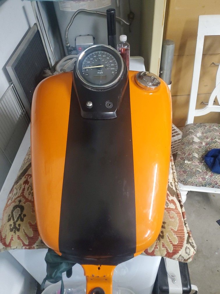 Honda Shadow Phantom Vt750 Tank And Cluster