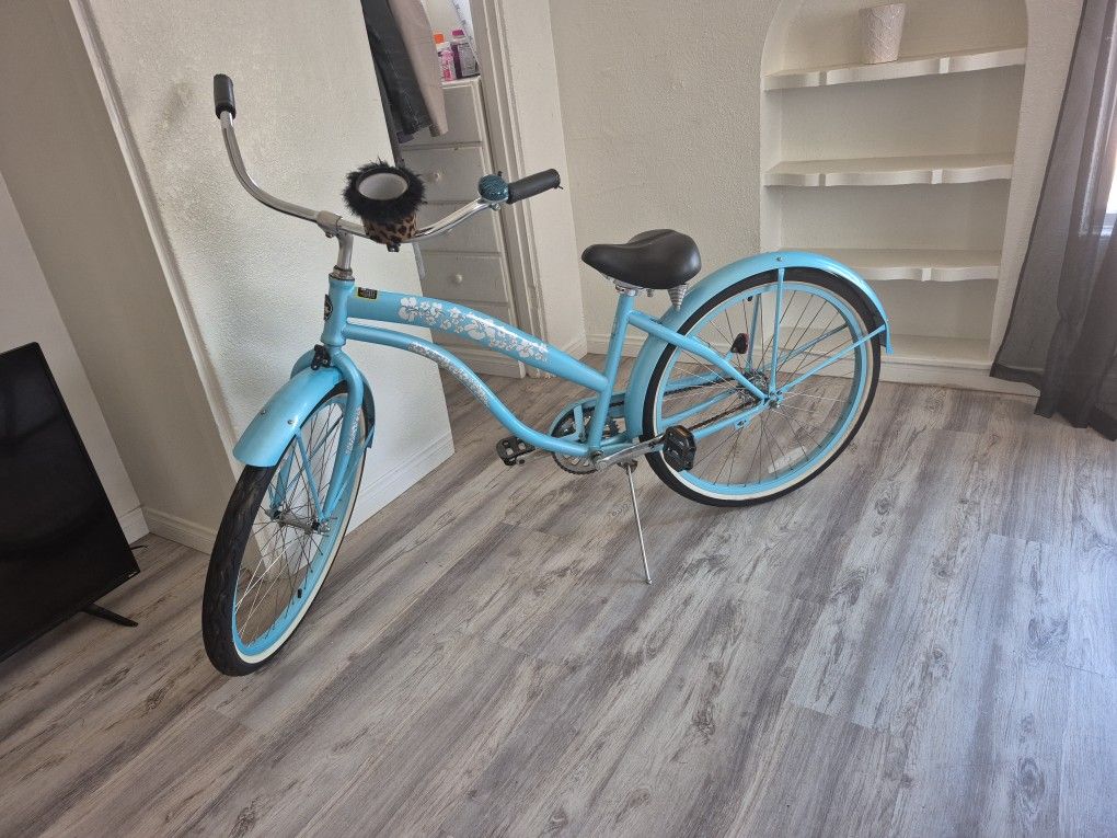 Greenlee 26 Inch Bbaby., blue beach cruser