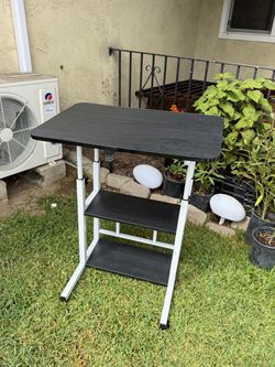 Adjustable drawing small table