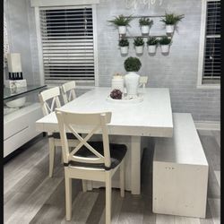 White Wood Table And Rustic Bench !