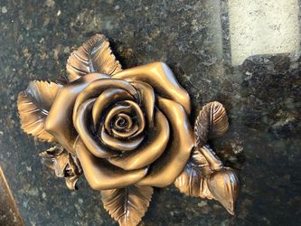 Gold Rose decor