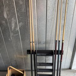 Mesa De Billar Muy Limpia Y Accesorios 