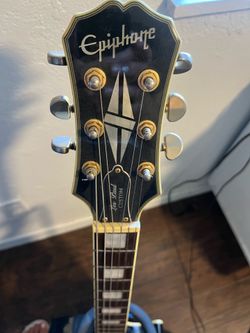 Epiphone Les Paul custom guitar
