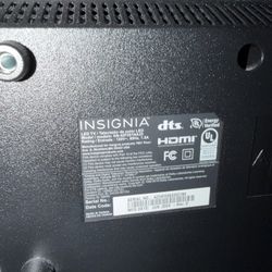 LED TV insignia 50”