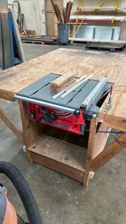 Craftsman Table Saw and Wood Working Cut Table