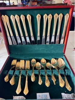 Golden Stainless Steel Silverware 65 pcs for 12