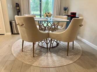 Dining Table and 4 Chairs