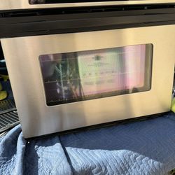 USED GE PROFILE 30” CONVECTION STAINLESS STEEL SINGLE WALL OVEN. USED 1 Year. STORAGE FOR EVER