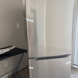 Refrigerator New!!