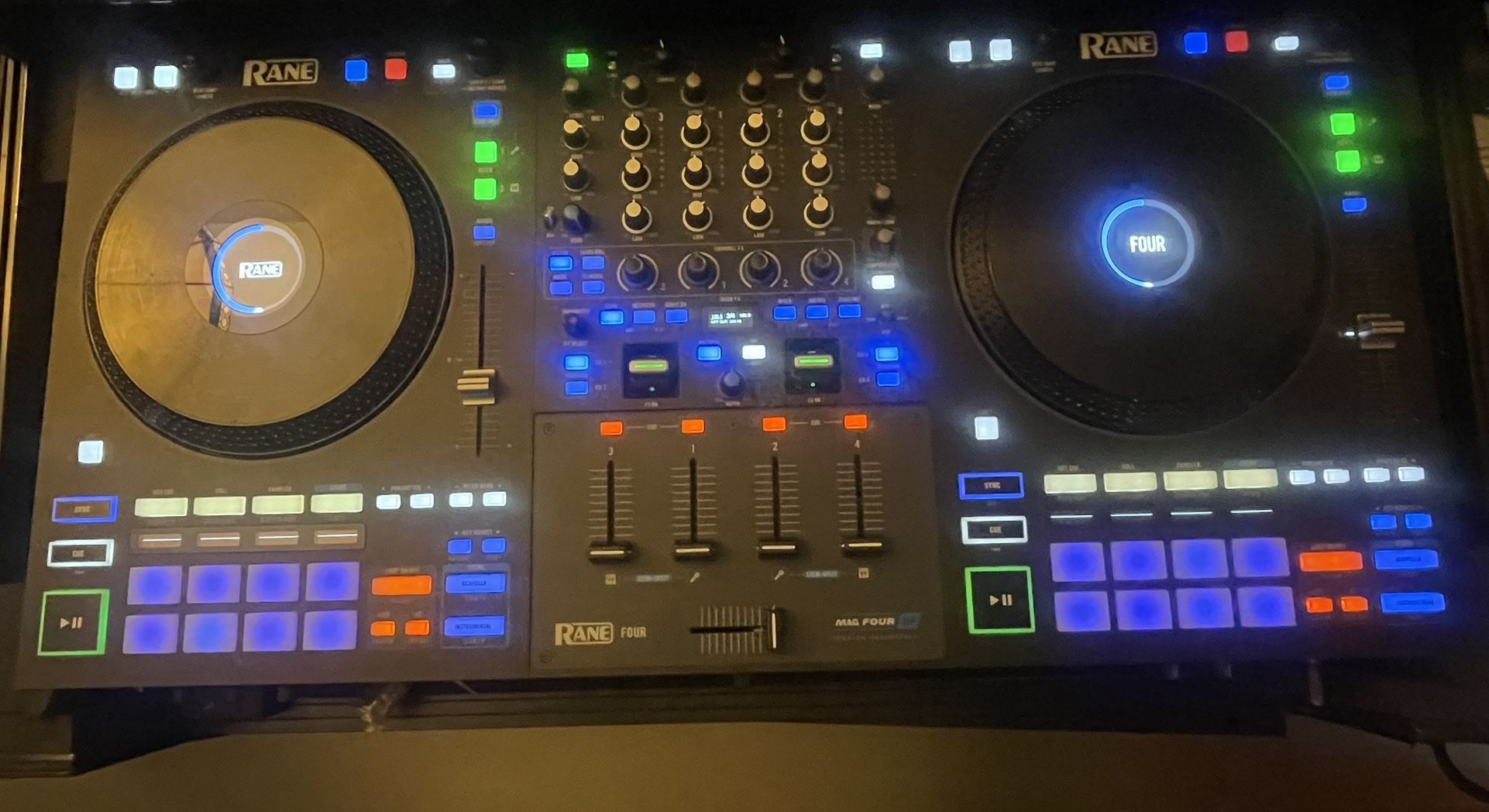 Used RANE SERATO FOUR DJ Controller W/flight Case