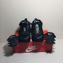 Nike Women’s Air More Money LX - size 6
