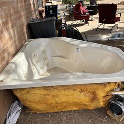 JET BATH CORNER TUB NEVER USED 