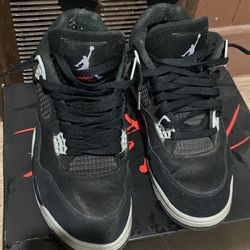 Used Jordan 4 Black Canvas 