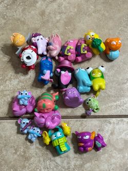 Lost kitties figures series 3 lot