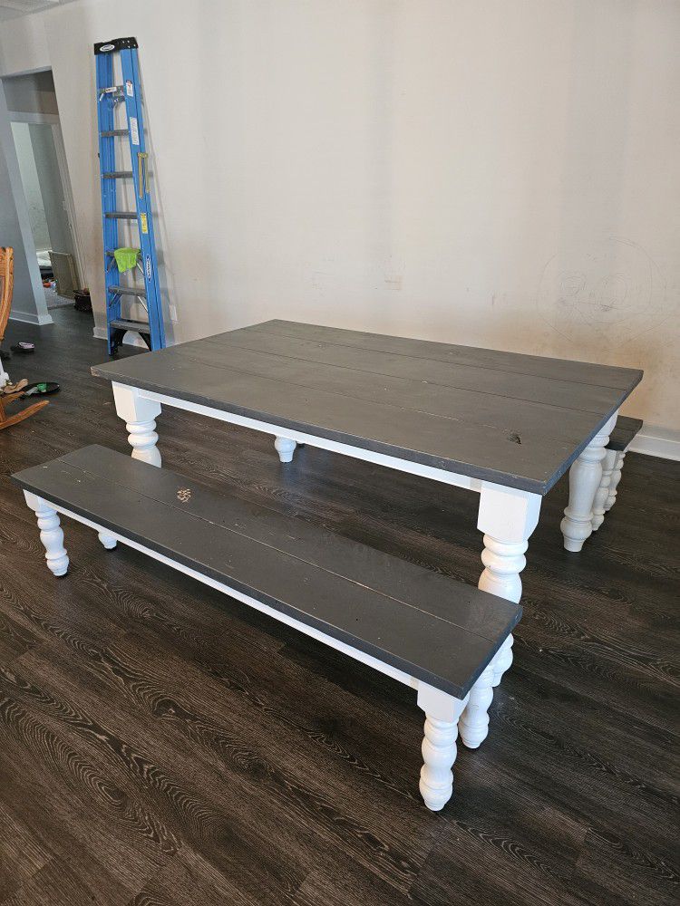 Kitchen Table with Benchseats