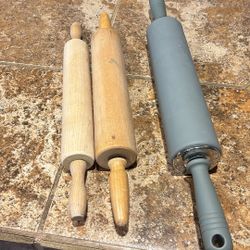 3 Rolling Pins… 2 Wood 1 Silicone 