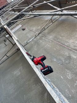 Milwaukee m18 haczall con batería 🔋 hight output 6.0ah $140 firme precio