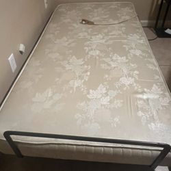 REMOTE CONTROL TWIN BED