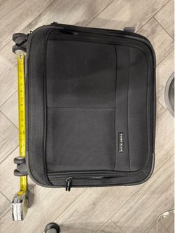 Perry Ellis Weekender/business rolling case