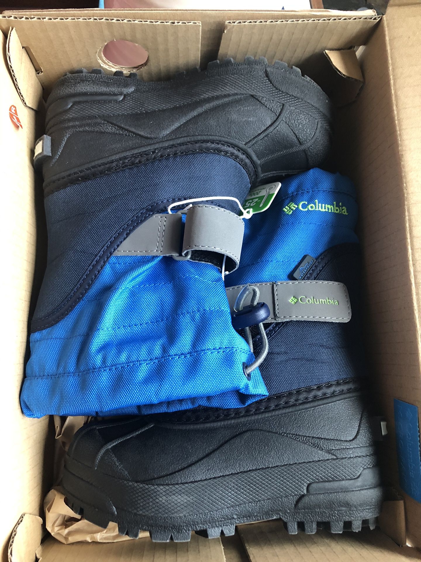 Columbia TODDLER snow boots SIZE 10
