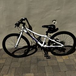 kHS Girls Mountain Bike