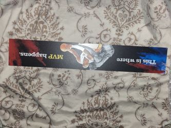 Metal placard hanger for your wall of Kobe Bryant and LeBron James and then LED laker light lights, a brighter dam or shuts off with switch USB port p