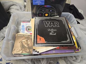 Tote of more then 80 vinyls.
