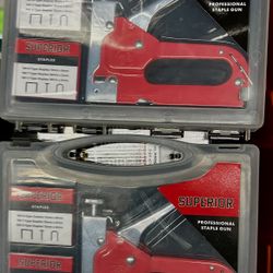 Superior Professional Staple Gun And 600 Staples