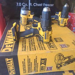 DEWALT ATOMIC 20-Volt MAX Cordless Brushless Compact 1/2 in. Hammer Drill (Tool-Only)