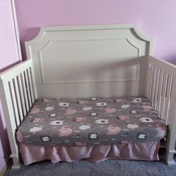 Toddler Crib / Child Bed Conversion