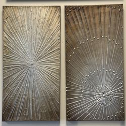 Set of tall metallic canvasses 