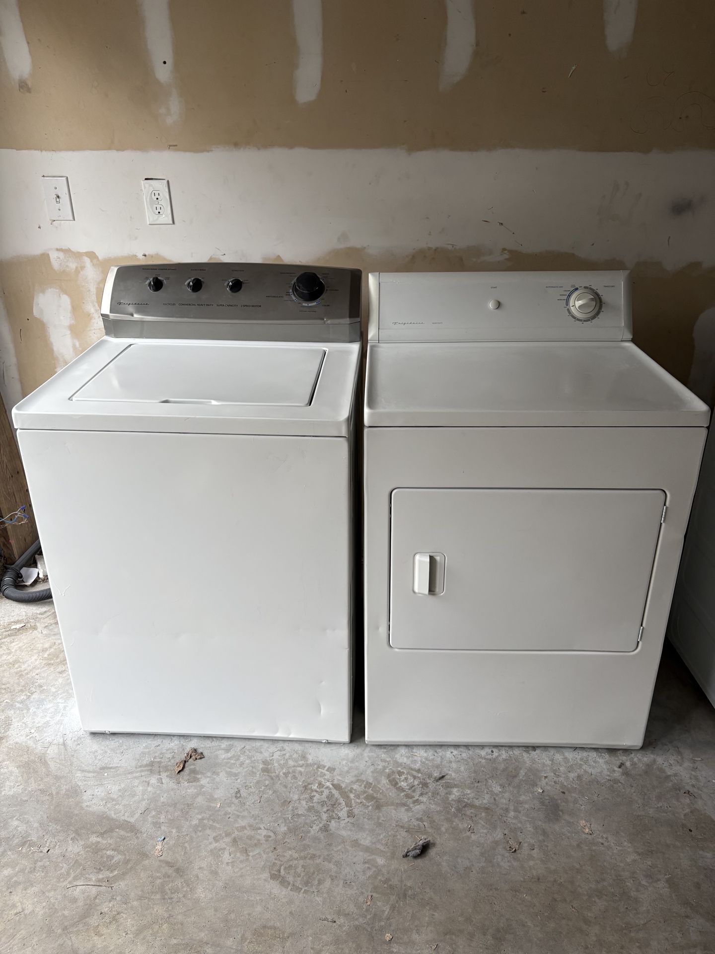 Frigidaire Washer & Dryer Set