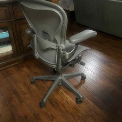 Aeron Herman Miller chair