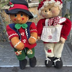 Set Of 2 - Gingerbread Man & Mrs Clause … What?   NO - They Can’t Be Together!  