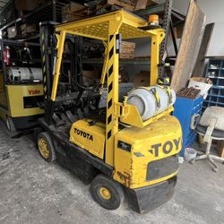 Toyota Forklift 