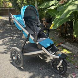 Thule jogging stroller 
