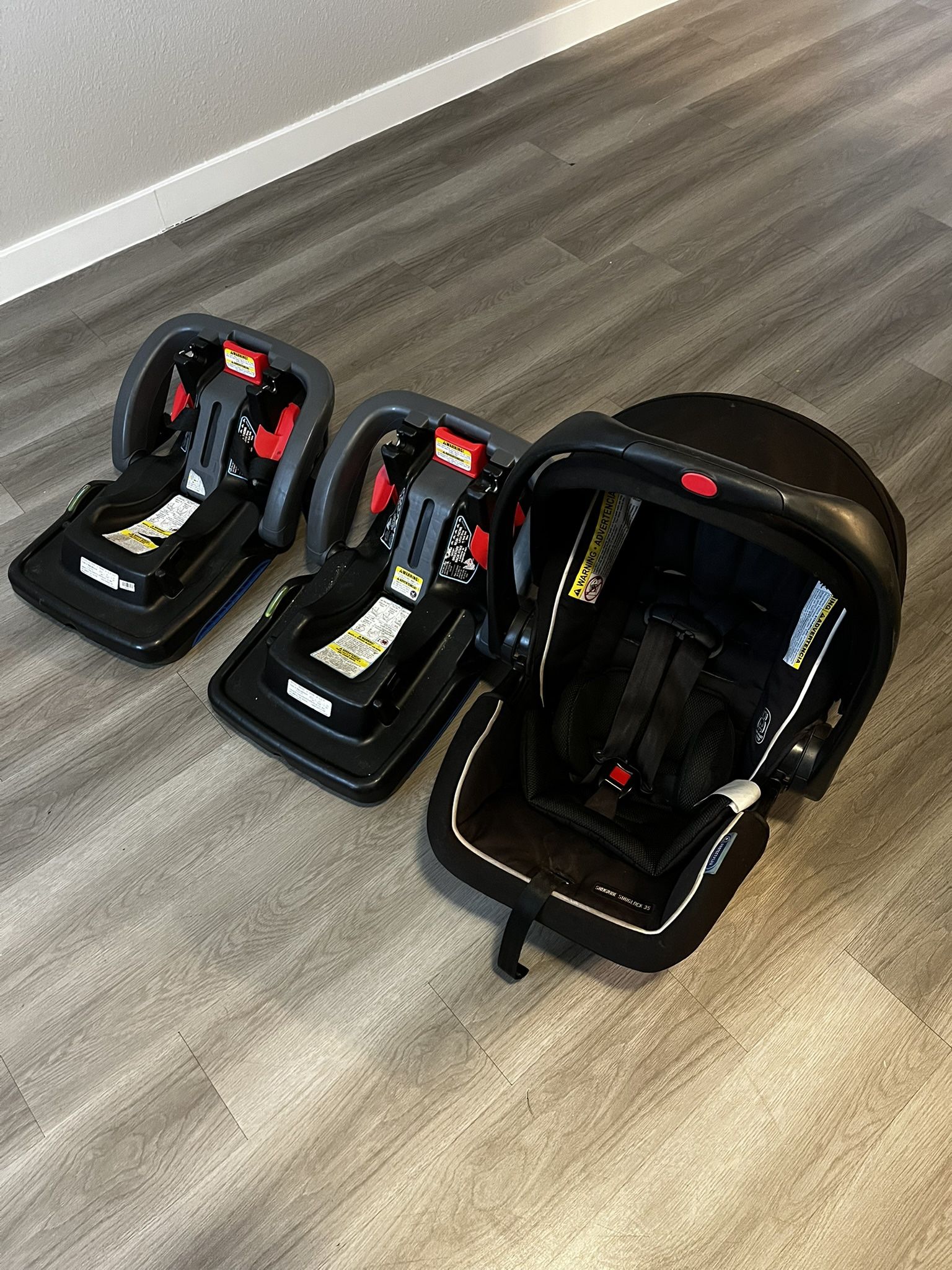 Graco Car Seat w/ 2 Bases