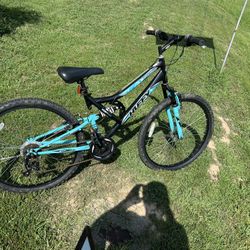 Very Nice Woman’s Bike ‼️