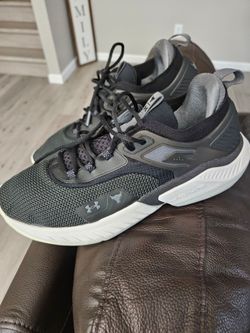 Shoes Size  12 UNDER ARMOUR