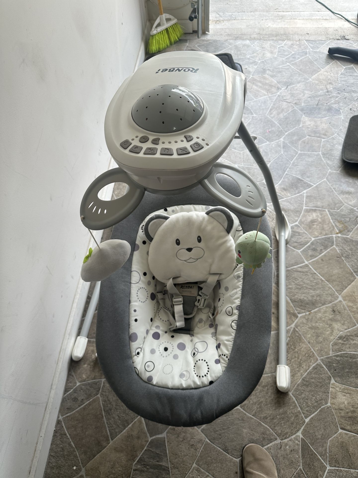 baby swing