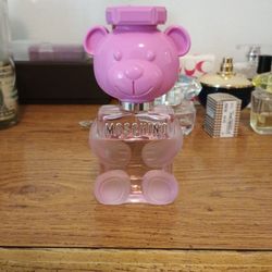 Moschino Perfume