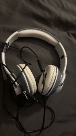 Headphone