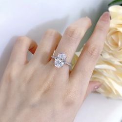 New 18k White Gold Engagement Ring 